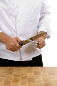 Wie schärft und schleift man stumpfe Messer richtig?